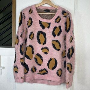 Very J Pink Fuzzy Leopard Print Crewneck Sweater